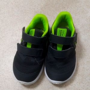 nike tennis shoes for toddler boys size 8